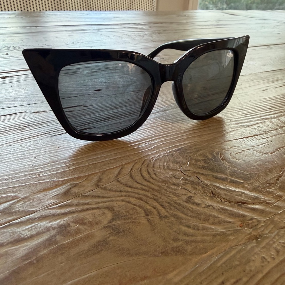 Quay Australia Glossy Black Cat-Eye Sunglasses - Picture 5 of 5